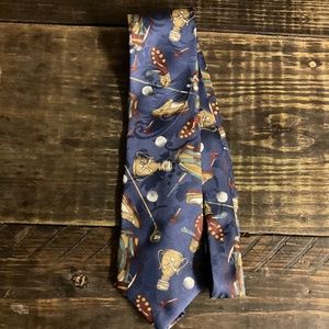 Manhattan Golf Tie